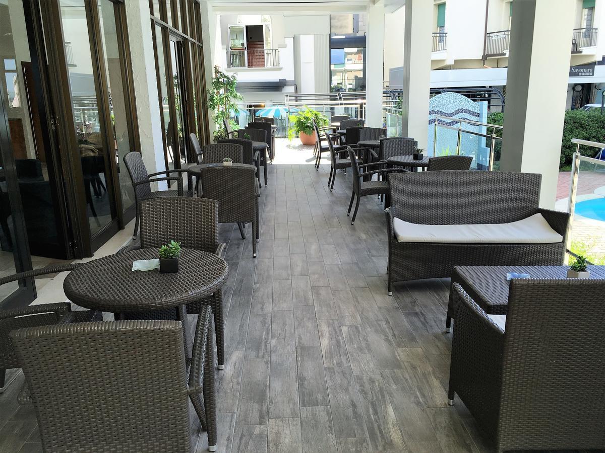 Hotel Excelsior 卡托利卡 外观 照片